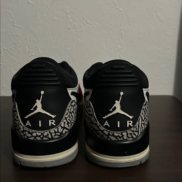 Jordan Legacy 312 - Picture 5 of 6